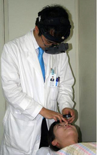 도상검안경 검사 장면